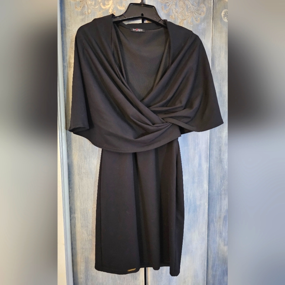 Lemonaide Black Knee-Length w/Attached Cowl V-Neck Dress + Sash (M)